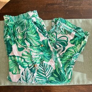 Jane + Delancey Green Leaf Tropical Print Drawstring Pants.